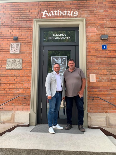 Besuch bei Bürgermeister Reinhard Seefried in Gerhardshofen. Foto: Sandra Belatschek